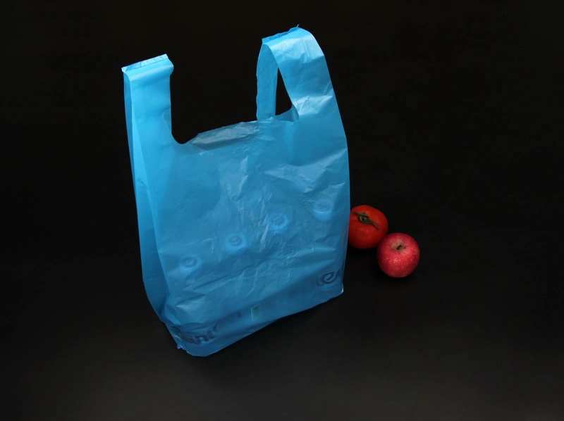 PVC Shrink Wrap Bags Compostable Packaging Blue Plastic Bags with Handles